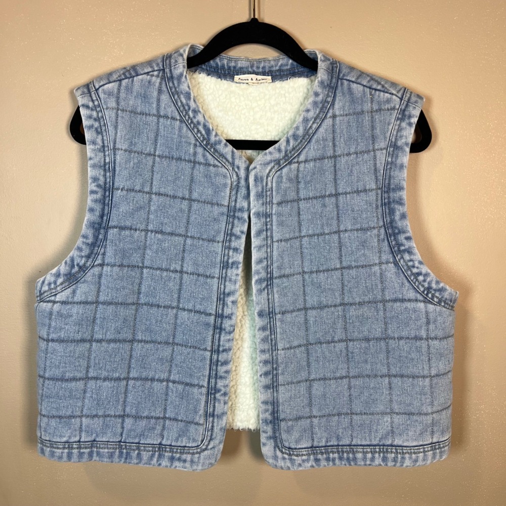 Aaron & Amber Quilted Denim Vest Sherpa Lined Light Wash Blue MAJ2220 Large